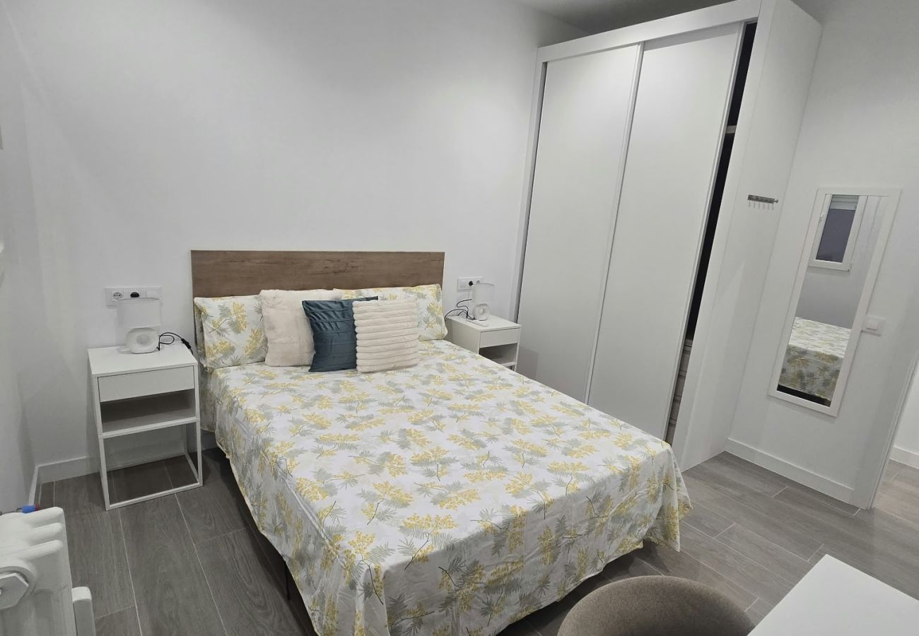 Appartement à Madrid - M (ALC124) Piso de 3 dormitorios en Goya