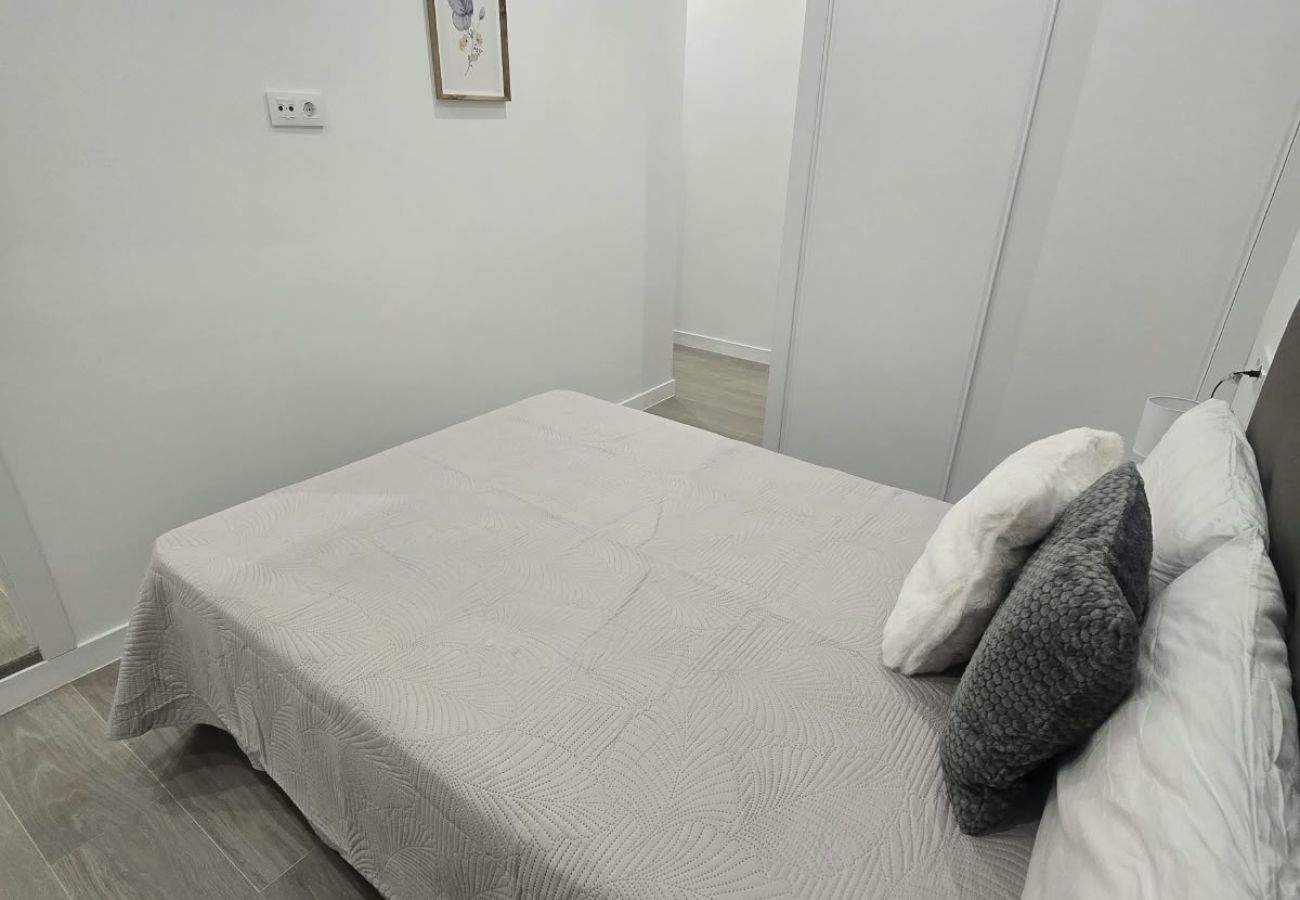 Appartement à Madrid - M (ALC124) Piso de 3 dormitorios en Goya